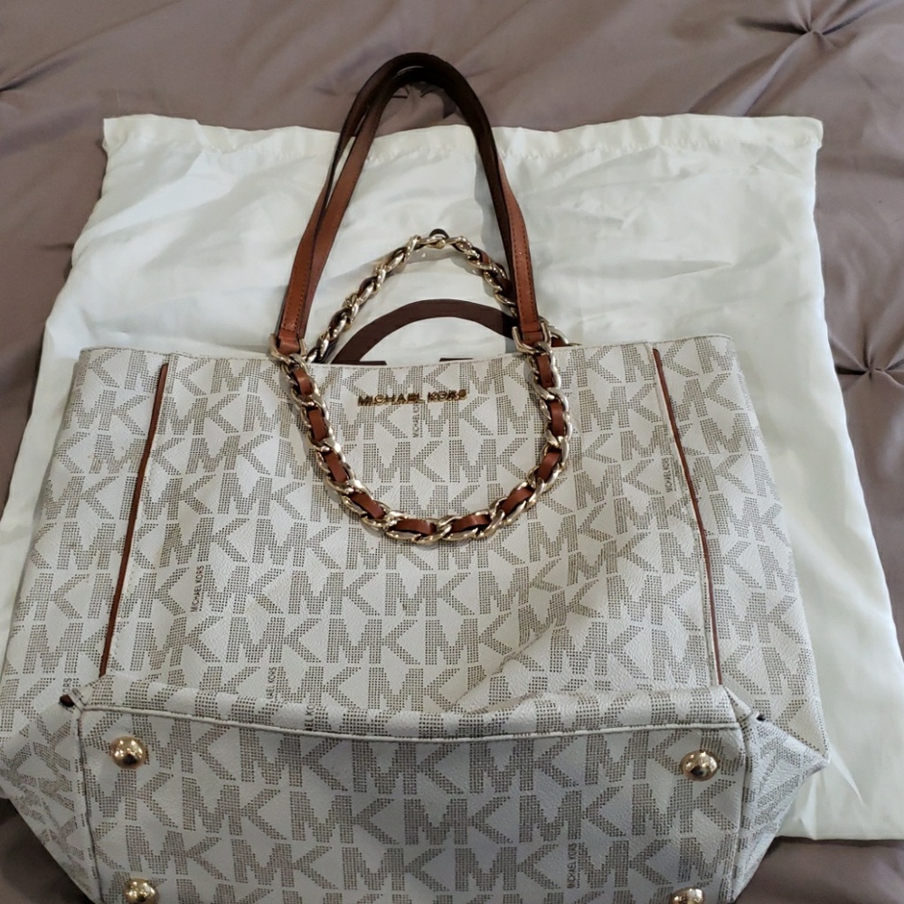 Michael Kors tote
